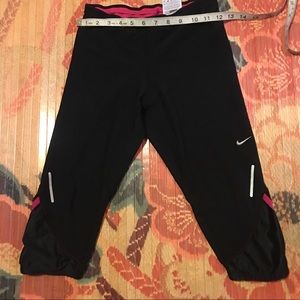 EEUC, Pss NWOT,Nike DriFit Bike/Run Capris Sz XS🌀